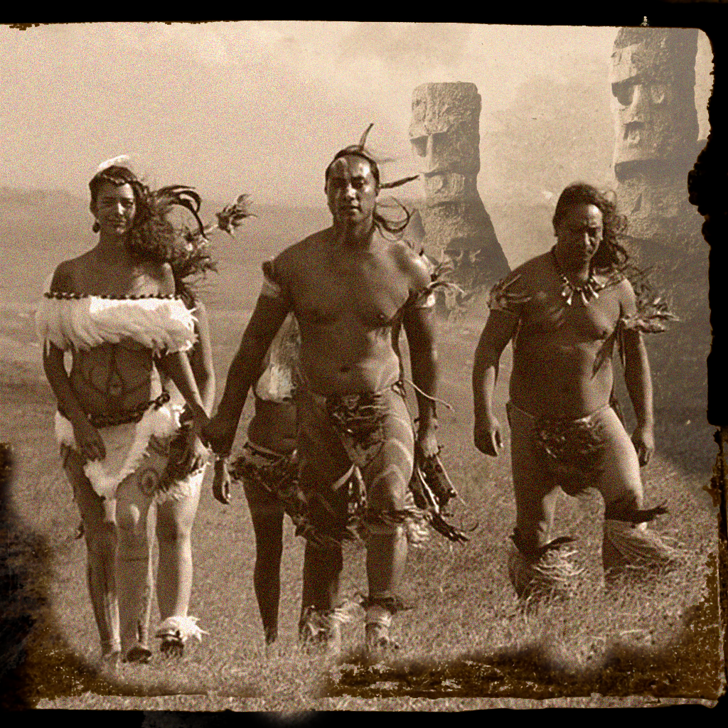 an old photo of the Rapa Nui people 02